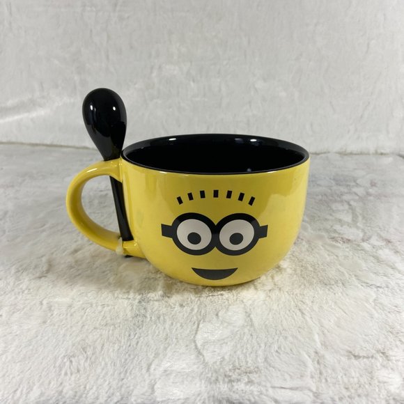 Illumination Other - Universal Studios Exclusive Despicable Me Minions Double Sided Mug With Spoon